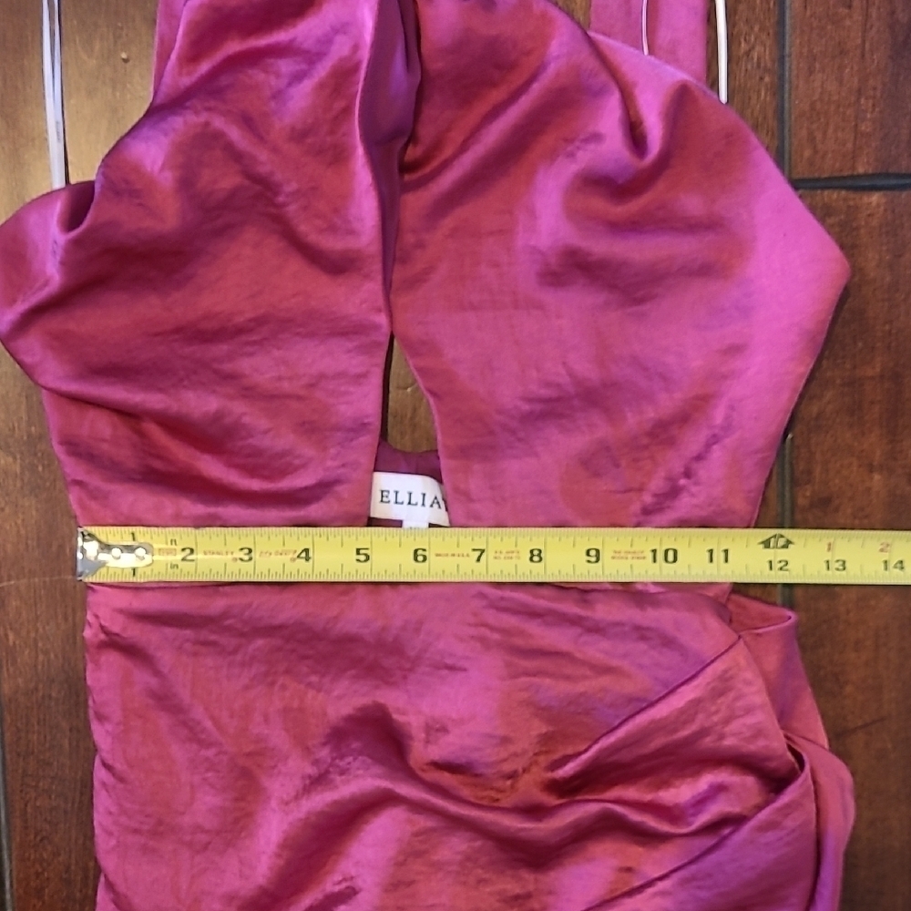Elliatt X Revolve Caroline Halter Dress In Ruby Satin Size XS NWT - Picture 11 of 15